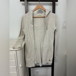 Tentree Women's Cream Hooded Sweater. Organic cotton. Size XS. Like new!